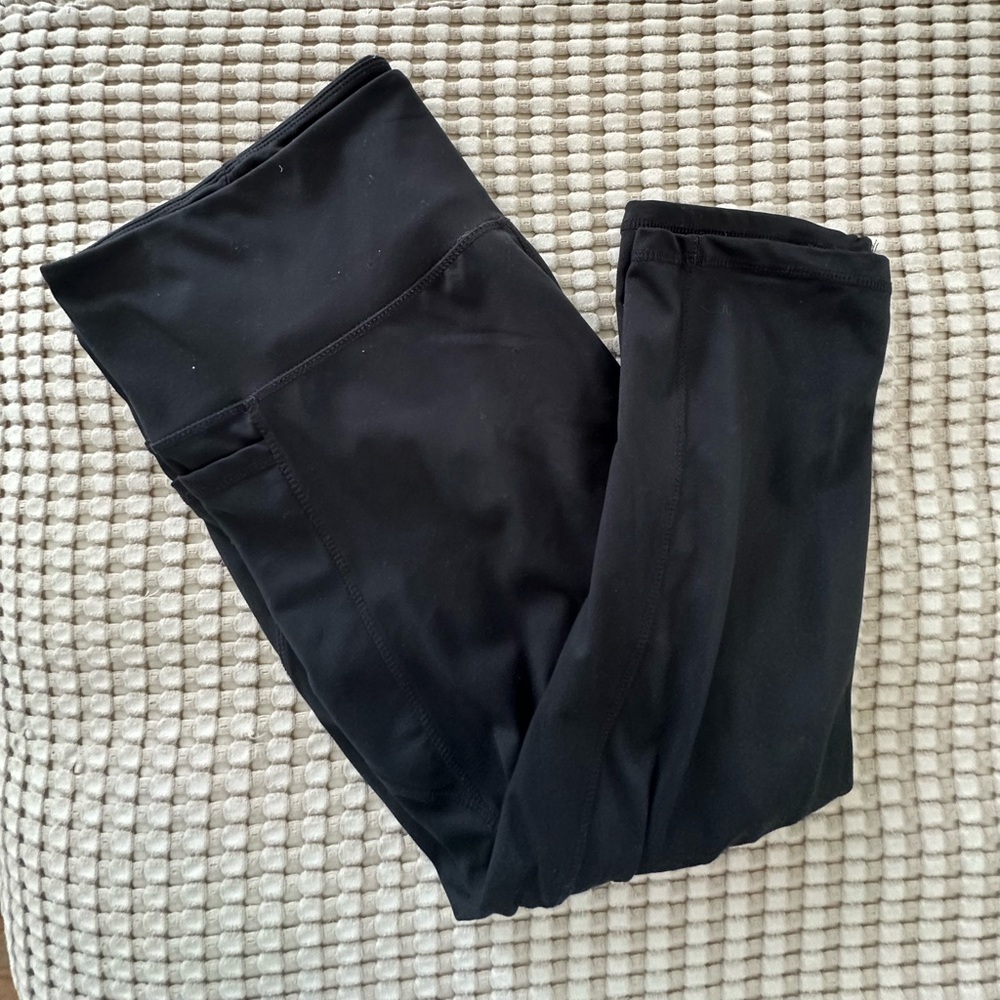 XL Danskin Cropped Black Leggings
